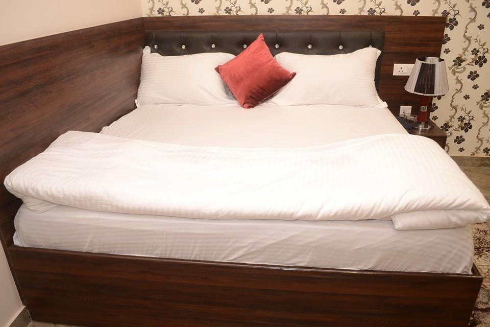 Hotel Mmk Kanpur Zewnętrze zdjęcie