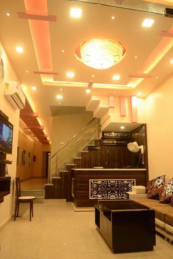 Hotel Mmk Kanpur Zewnętrze zdjęcie