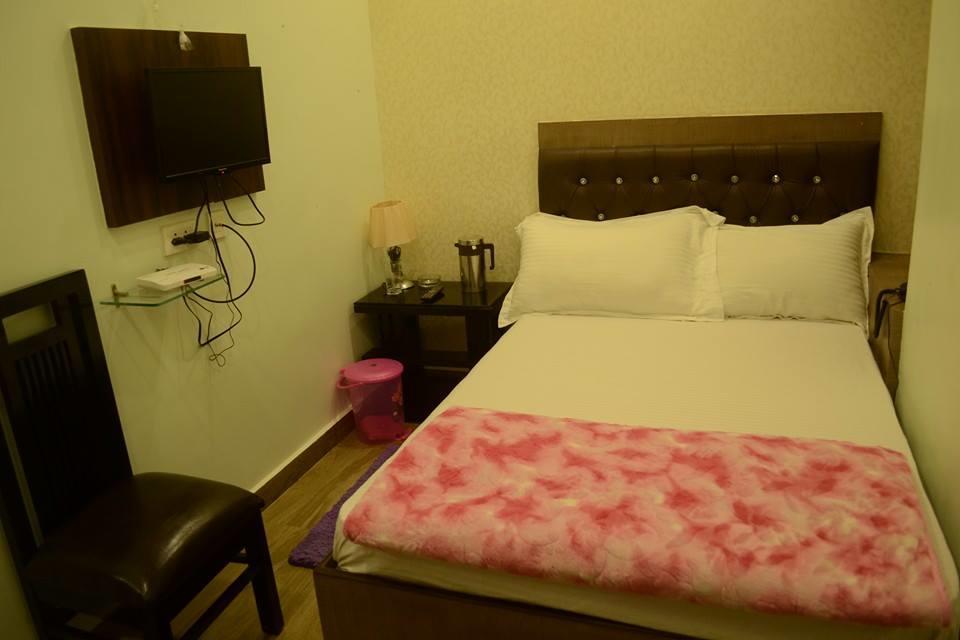 Hotel Mmk Kanpur Zewnętrze zdjęcie