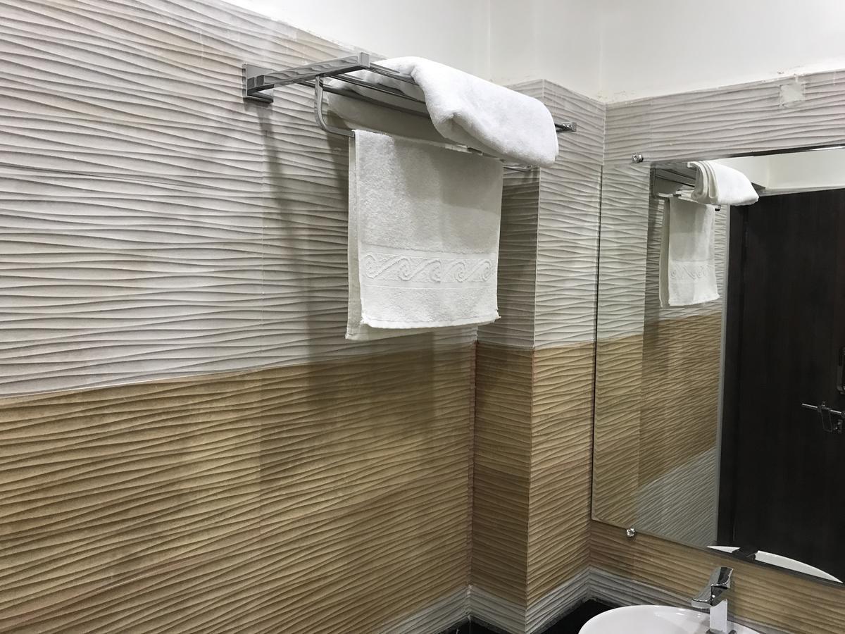 Hotel Mmk Kanpur Zewnętrze zdjęcie