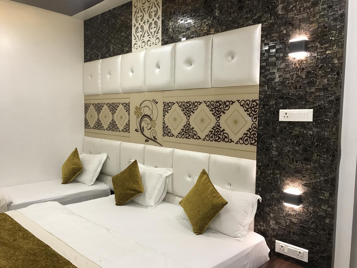 Hotel Mmk Kanpur Zewnętrze zdjęcie