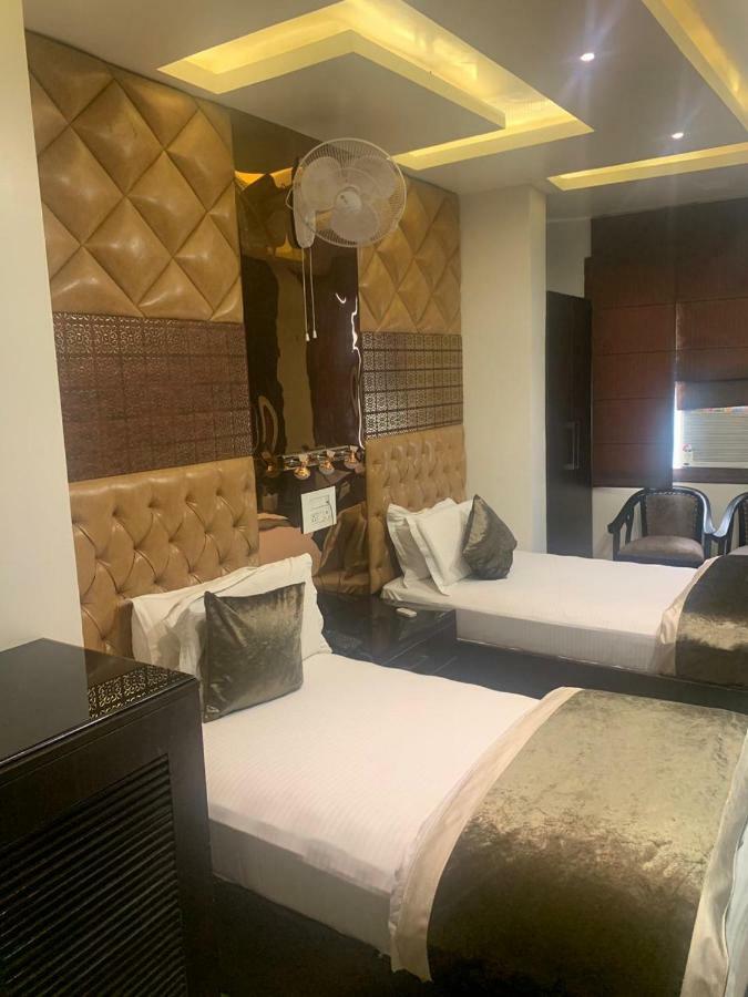 Hotel Mmk Kanpur Zewnętrze zdjęcie