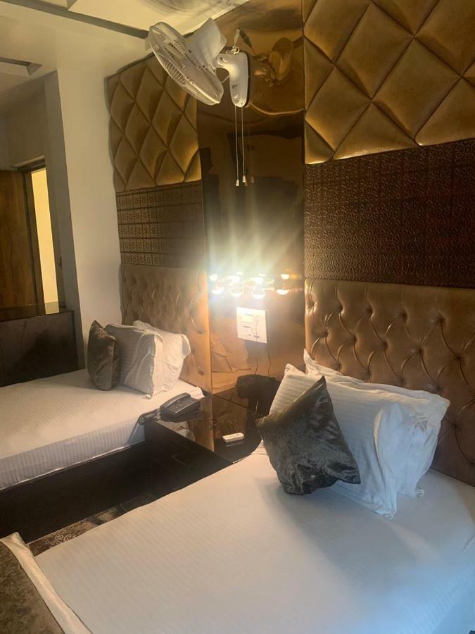 Hotel Mmk Kanpur Zewnętrze zdjęcie